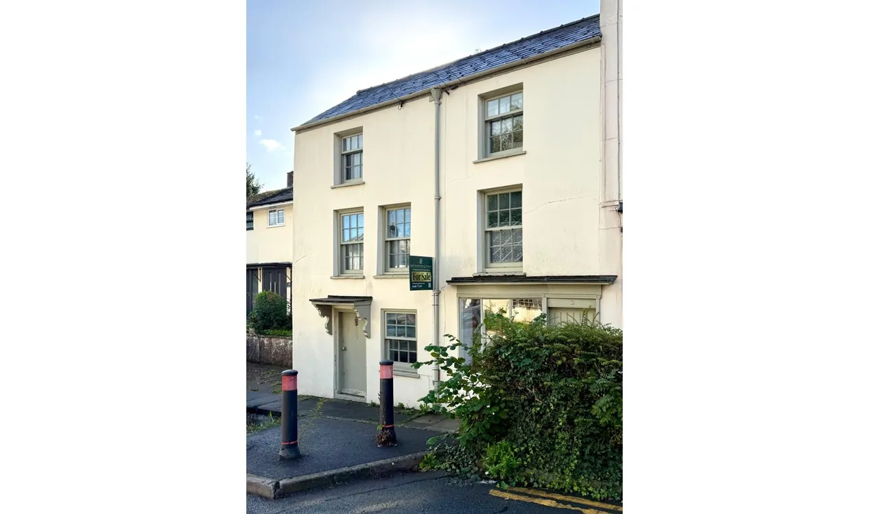 4 bed house for sale, Old Dixton Road, Monmouth, NP25