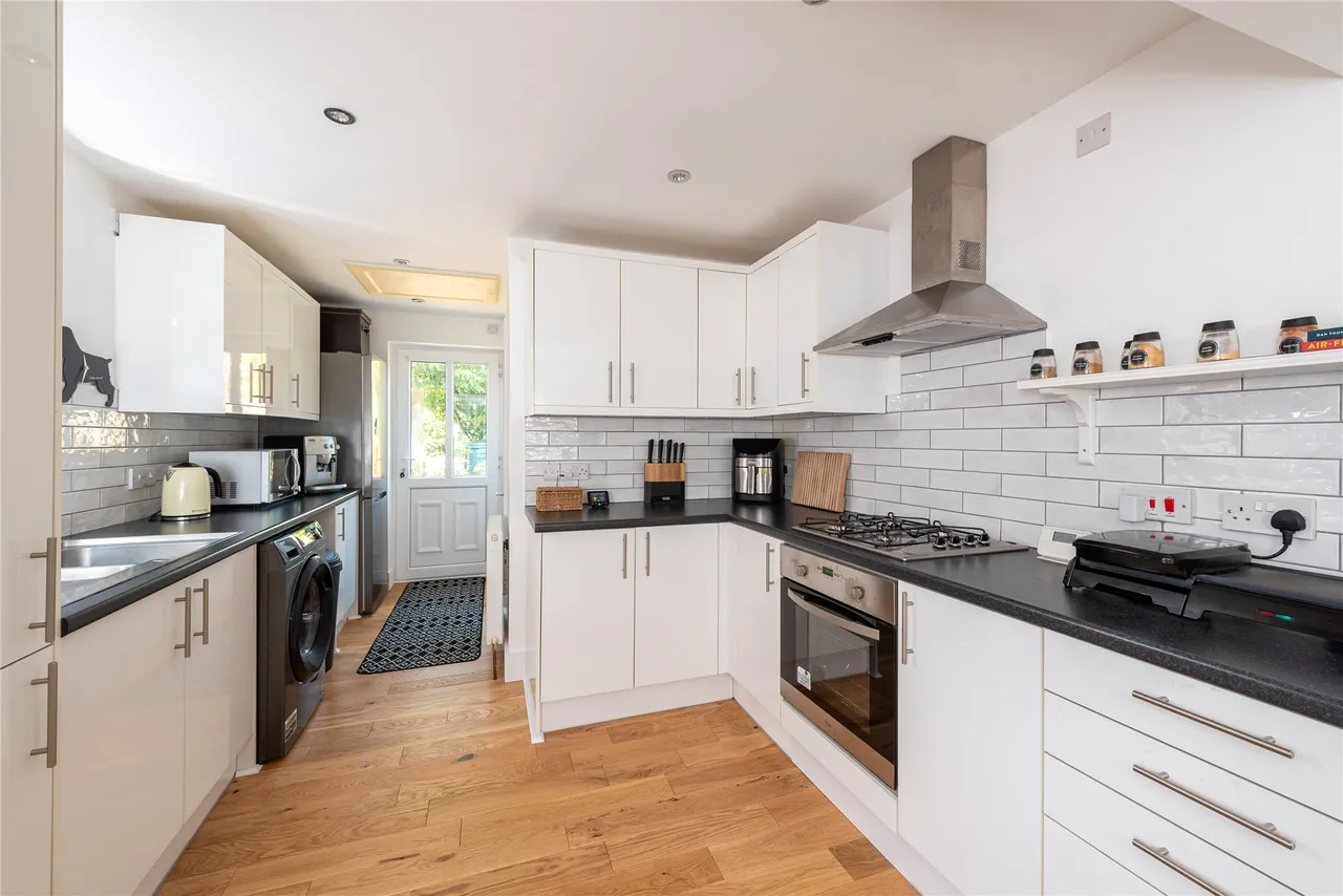 Cosgrove Road, Old Stratford, MK19, photo 2