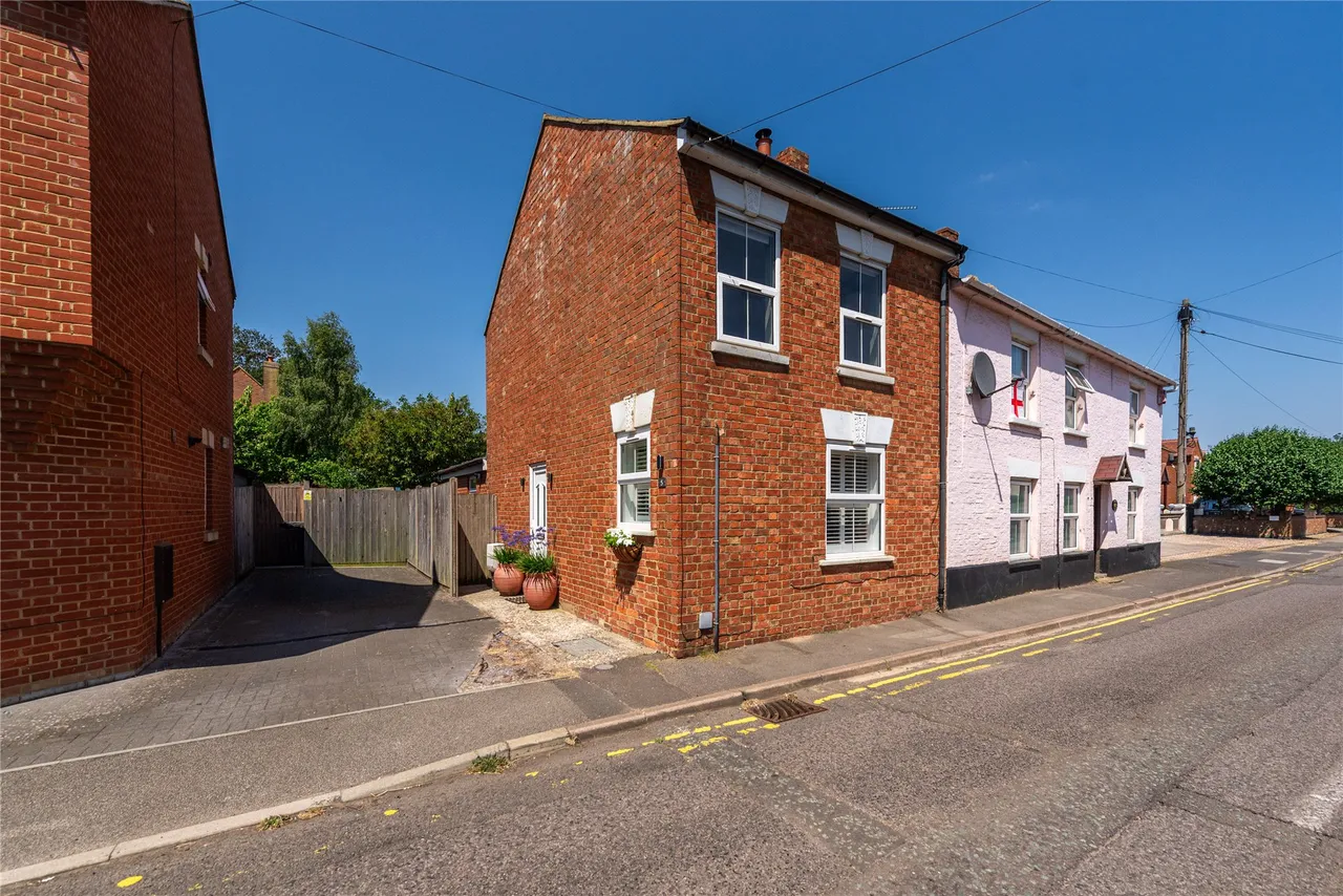 Cosgrove Road, Old Stratford, MK19, photo 13