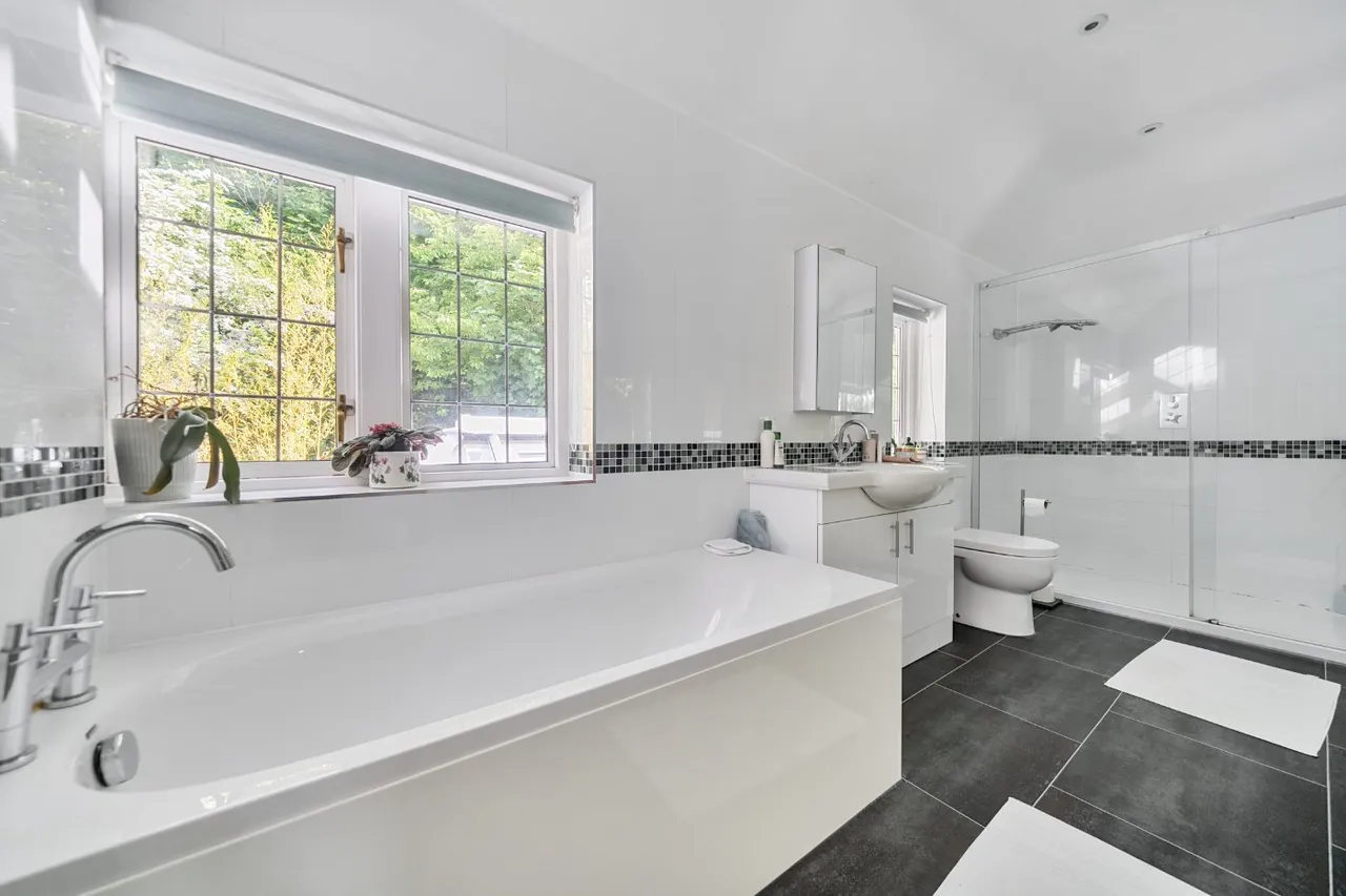 Westerham Road, Keston, BR2, photo 22