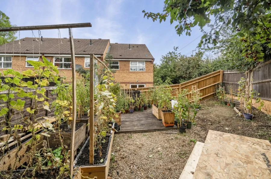 Columbine Gardens, Greater Leys, OX4, photo 6