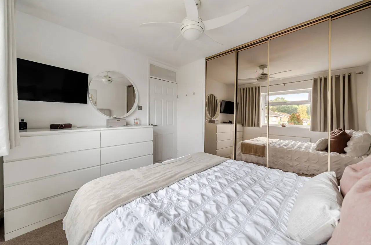 Oakfields, Guildford, GU3, photo 11