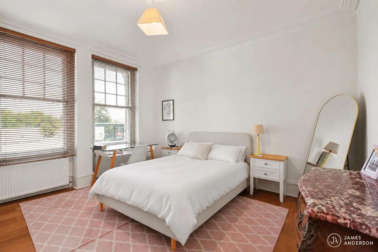 Lower Richmond Road, Putney, SW15, photo 3