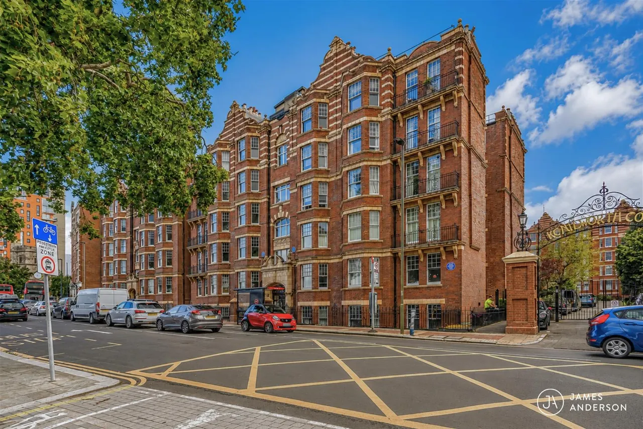 2 bed flat to rent, Lower Richmond Road, Putney, SW15