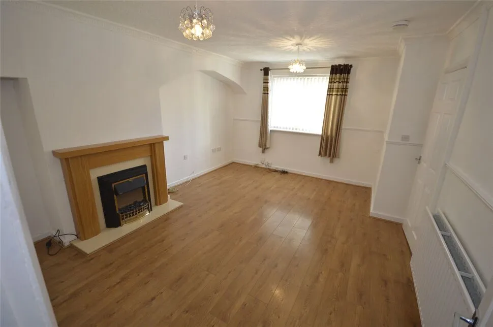 First Avenue, Wolverhampton, West Midlands, WV10, photo 4