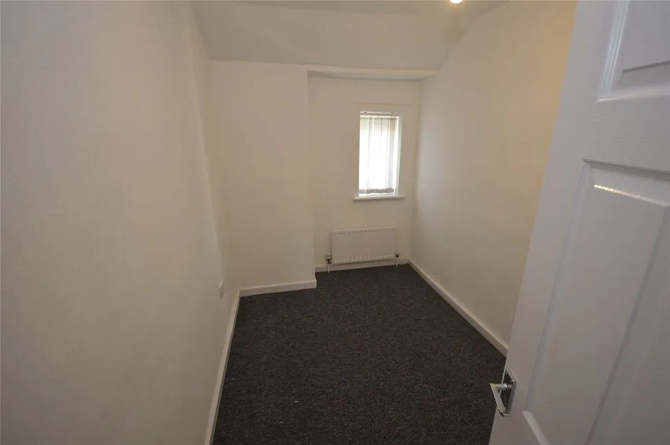 First Avenue, Wolverhampton, West Midlands, WV10, photo 8