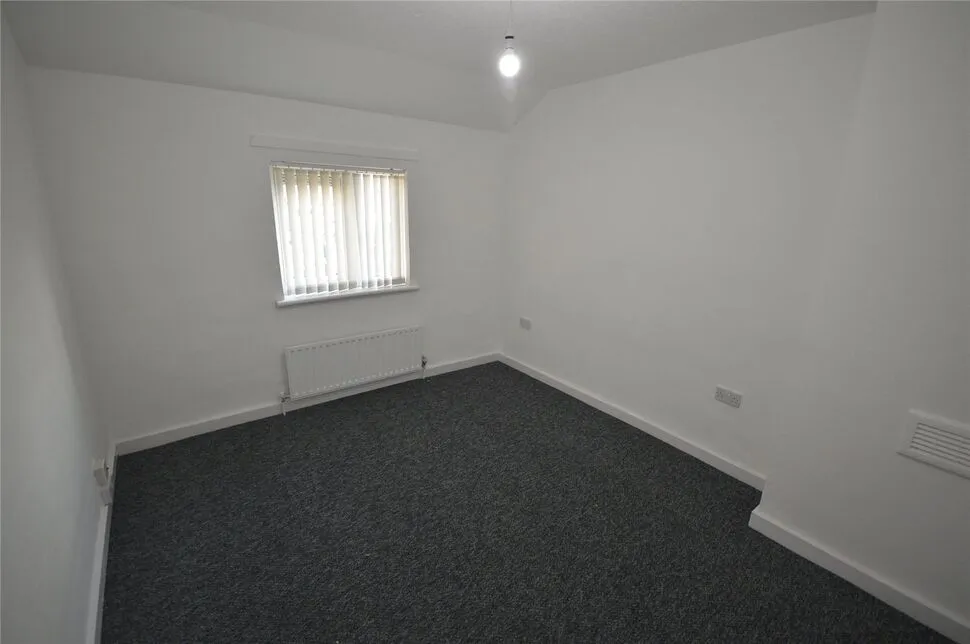First Avenue, Wolverhampton, West Midlands, WV10, photo 6