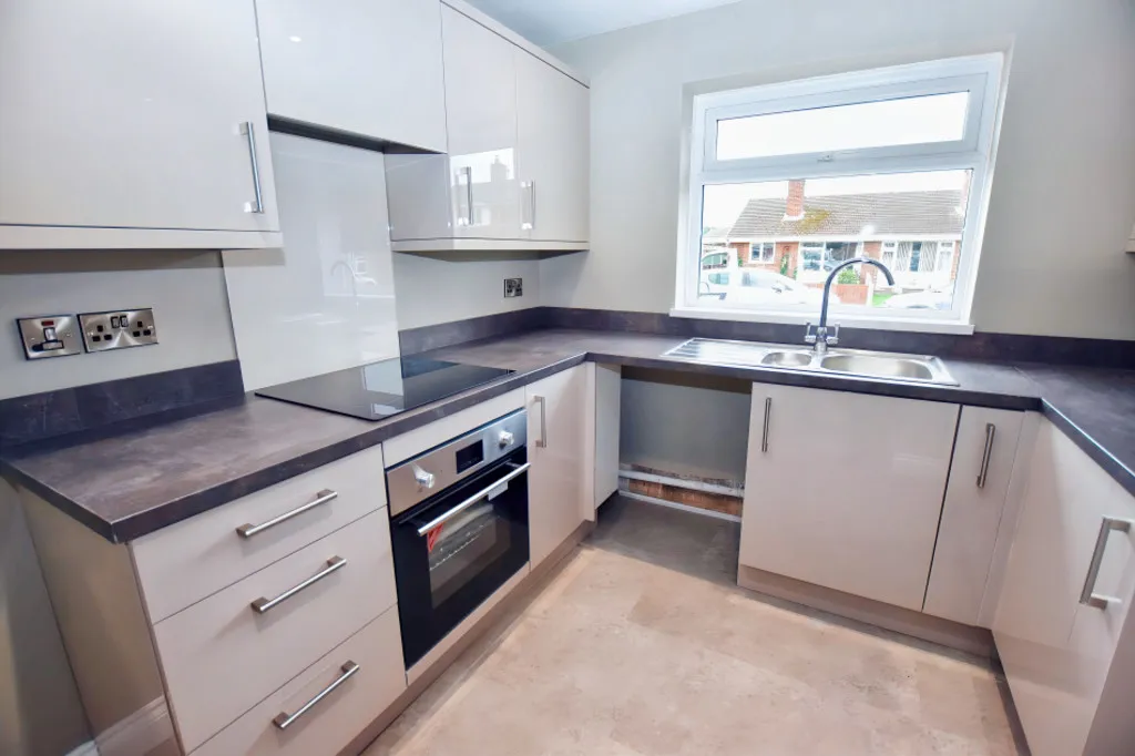 Windsor Drive, Market Drayton, photo 8