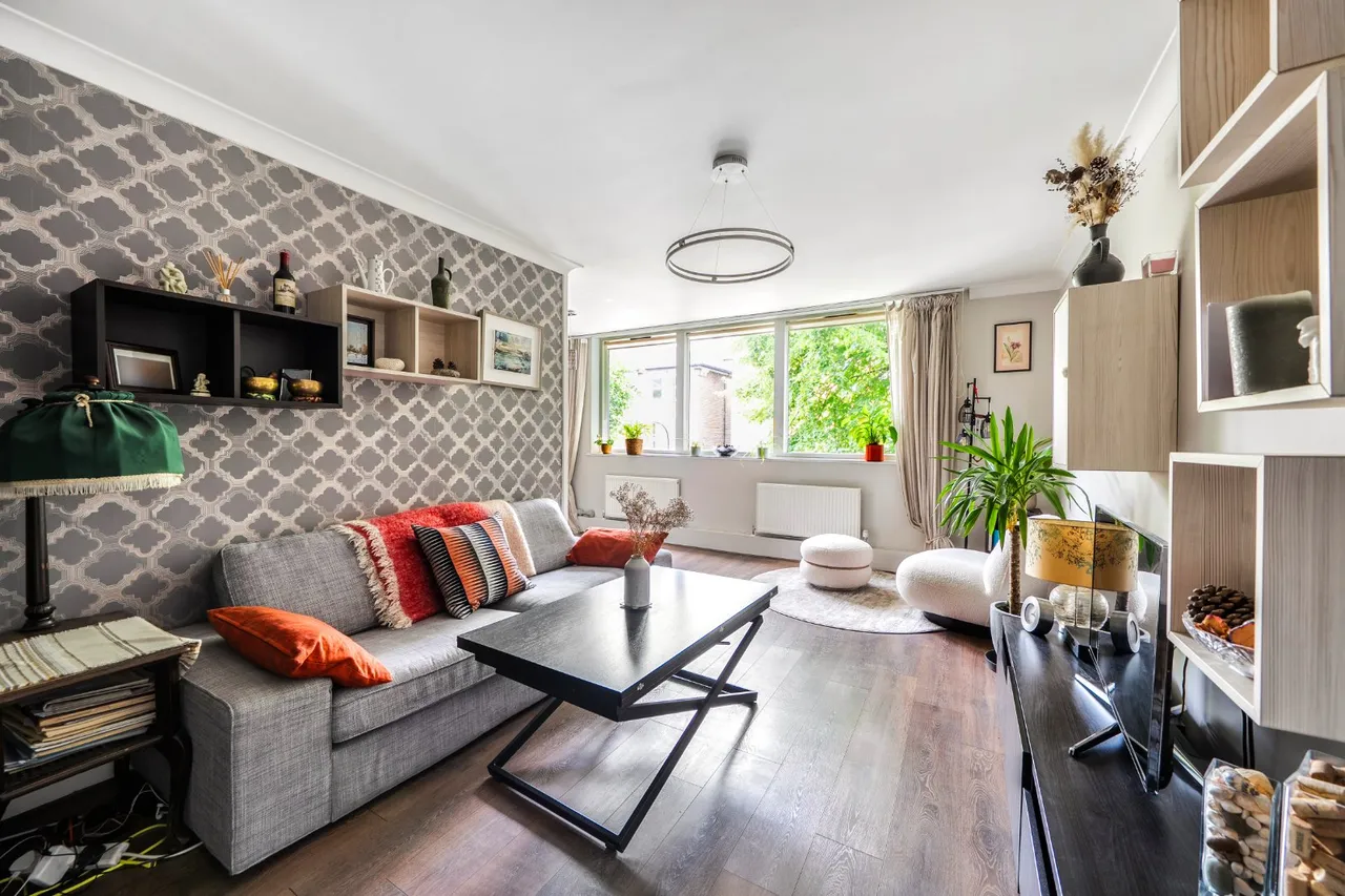 2 bed flat for sale — Priory Road, South Hampstead, London, NW6