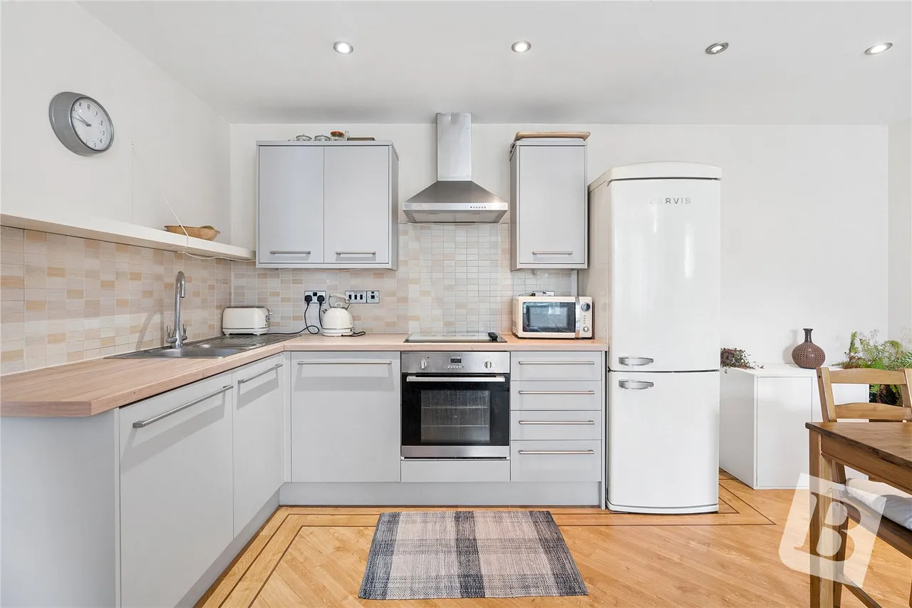 Wrotham Road, Gravesend, Kent, DA11, photo 9