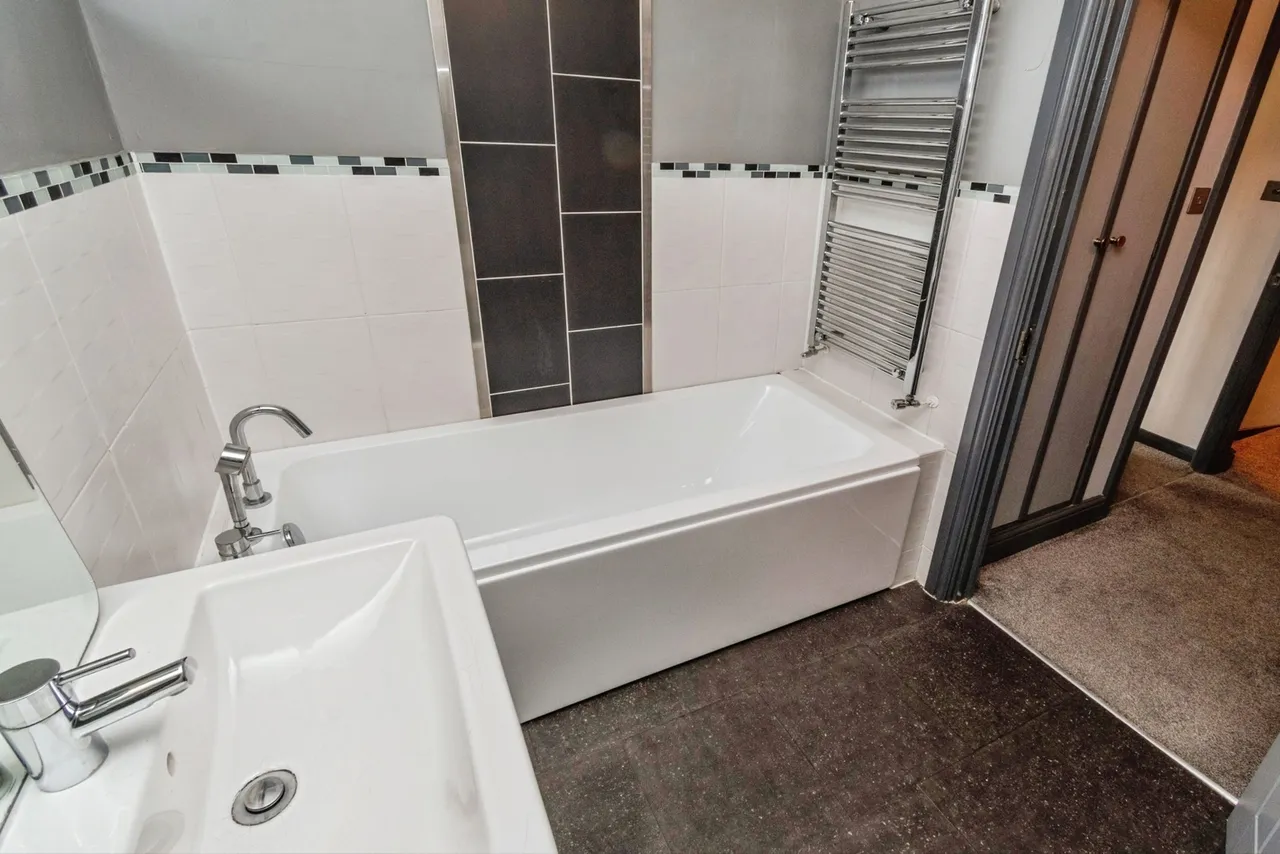 Jubilee Close, Great Wyrley, Walsall, Staffordshire, WS6, photo 31