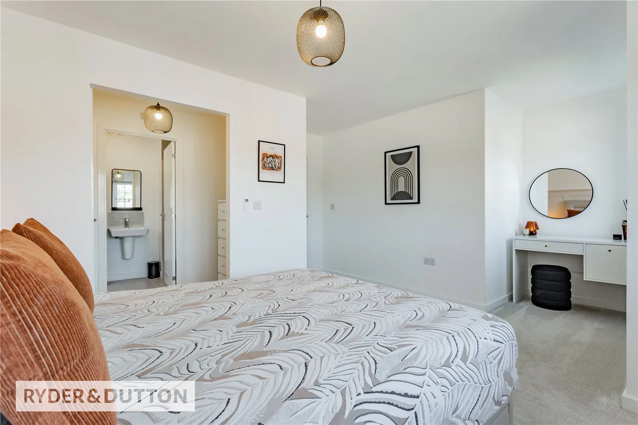 Deer Hill Drive, Shaw, OL2, photo 11