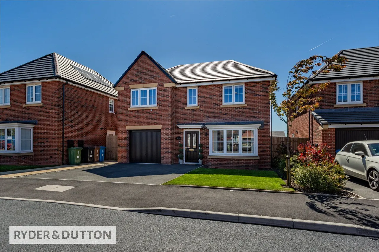 Deer Hill Drive, Shaw, OL2, photo 2