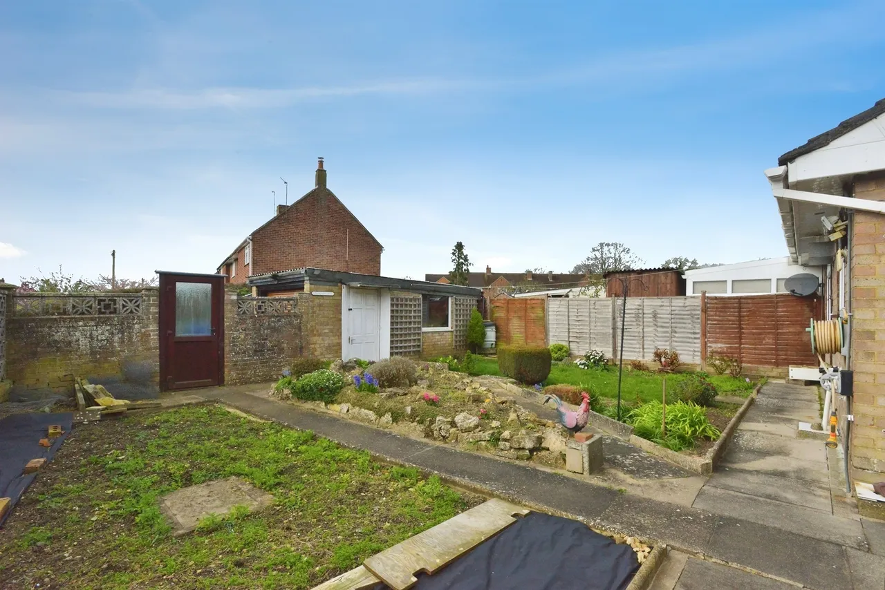 High View, Deanshanger, MK19, photo 18