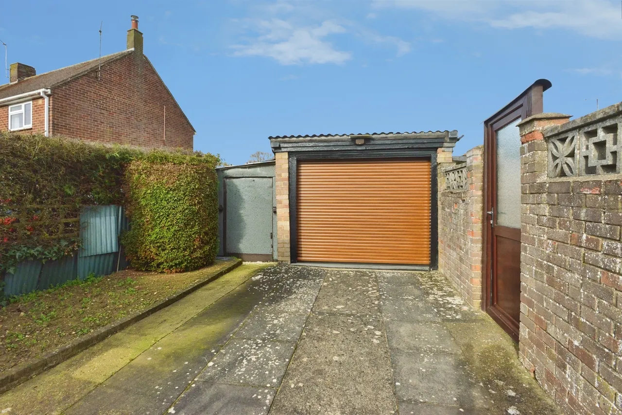 High View, Deanshanger, MK19, photo 19