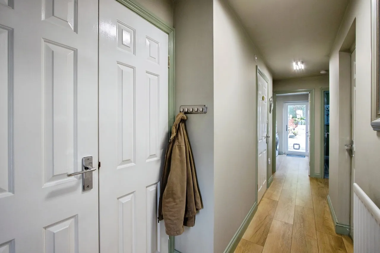 Mill View, Alverthorpe, WF2, photo 2