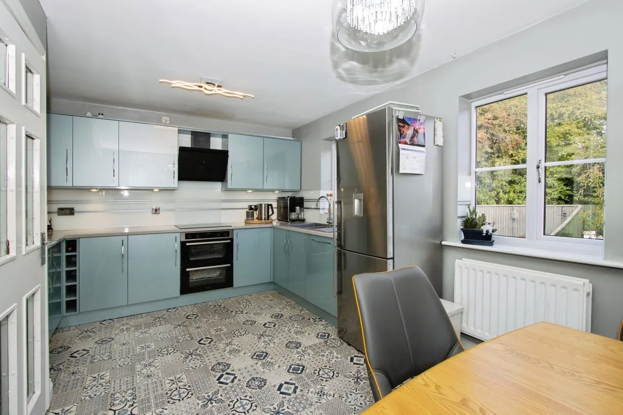 Mill View, Alverthorpe, WF2, photo 11