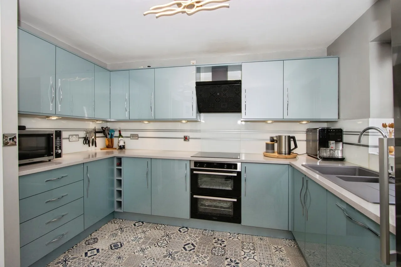 Mill View, Alverthorpe, WF2, photo 10