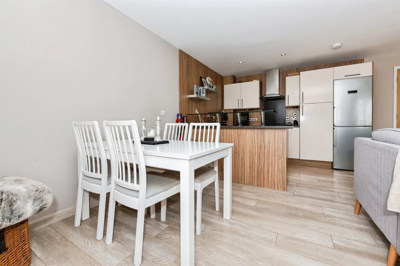 Southwell Close, Chafford Hundred, Grays, photo 6