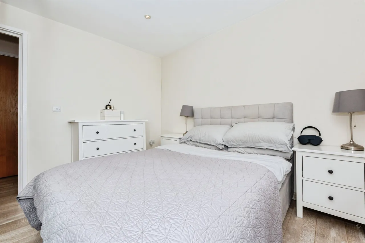 Southwell Close, Chafford Hundred, Grays, photo 11