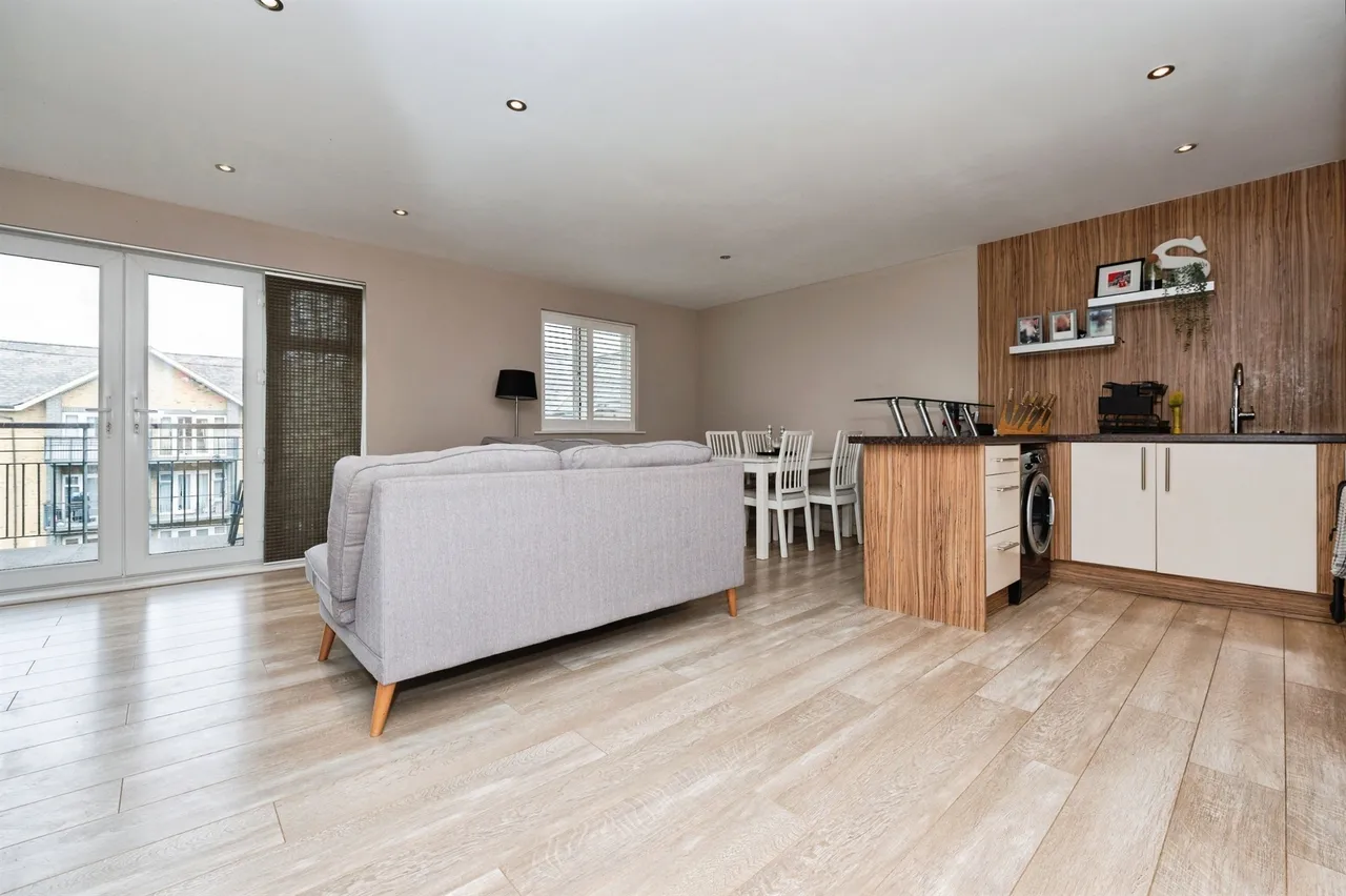 Southwell Close, Chafford Hundred, Grays, photo 8