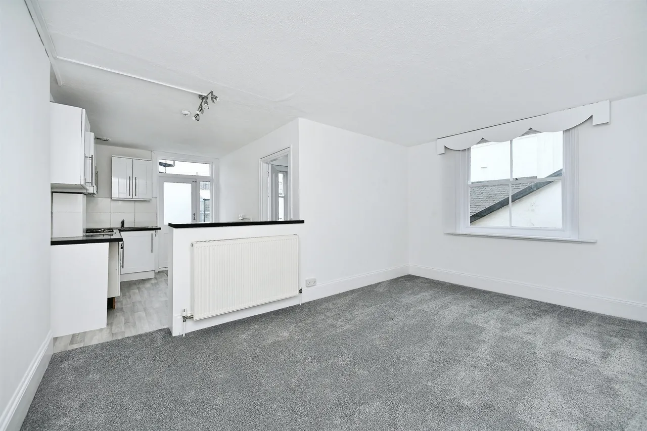 Arundel Terrace, Brighton, photo 3