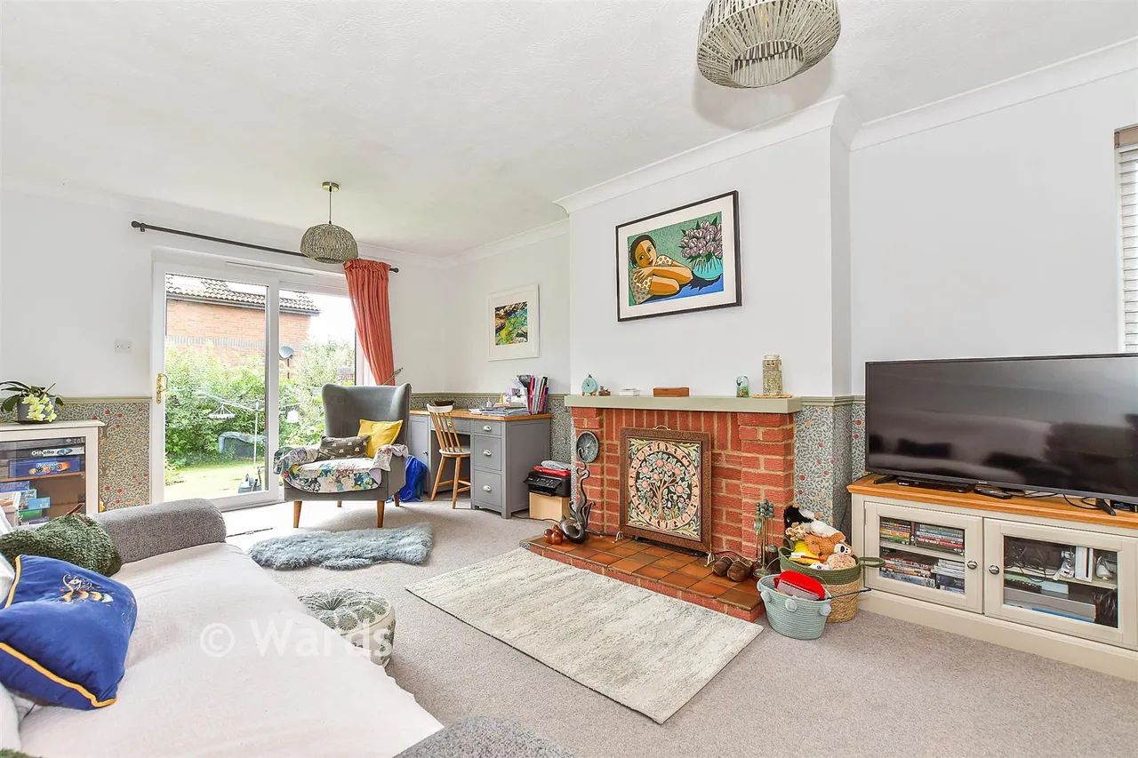 Siskin Gardens, Paddock Wood, TN12, photo 6