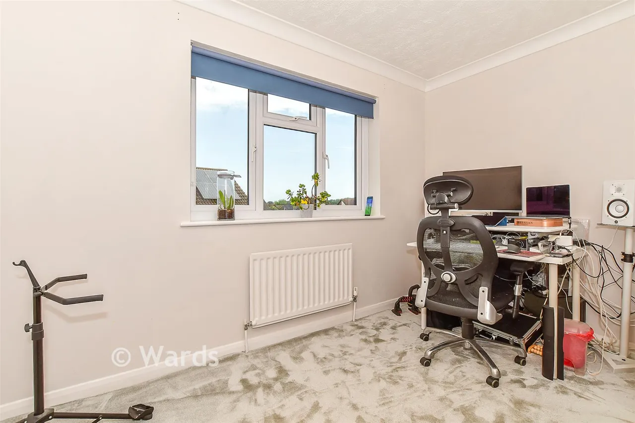 Siskin Gardens, Paddock Wood, TN12, photo 12