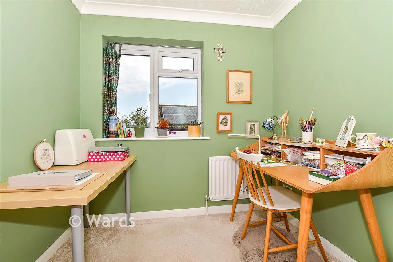 Siskin Gardens, Paddock Wood, TN12, photo 13