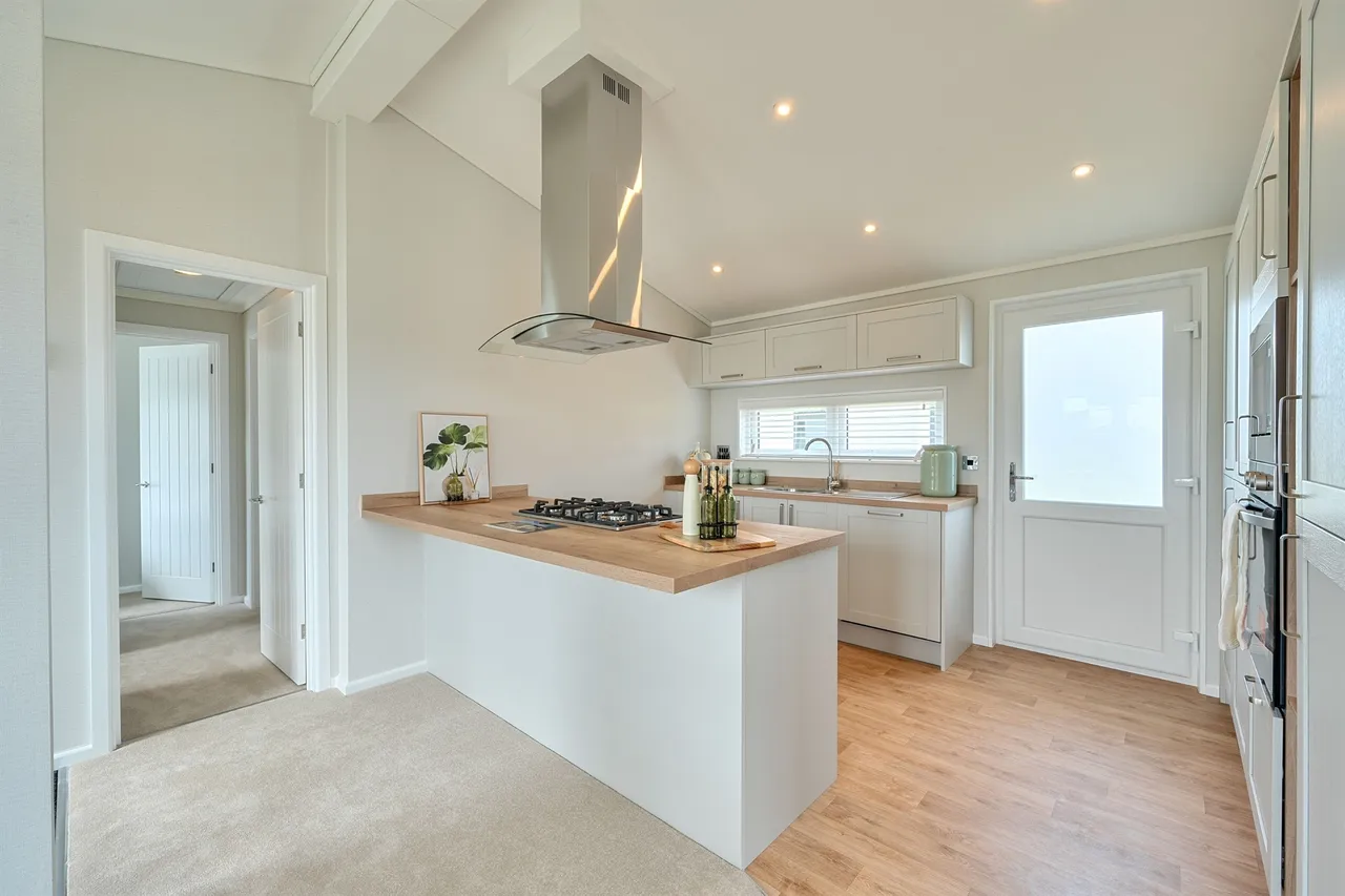 Wick Lane, Christchurch, BH6, photo 8