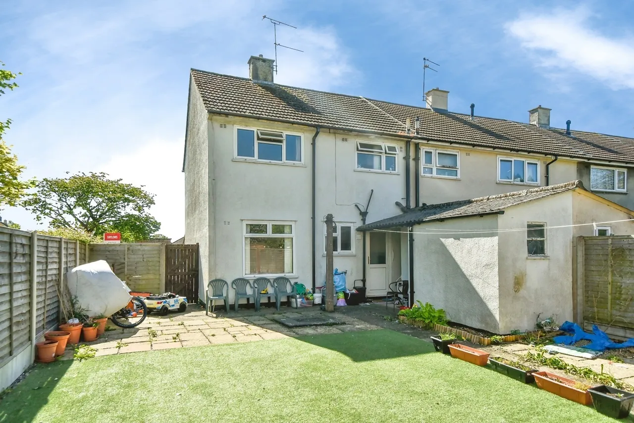 Durnford Road, Swindon, Wiltshire, SN2, photo 3