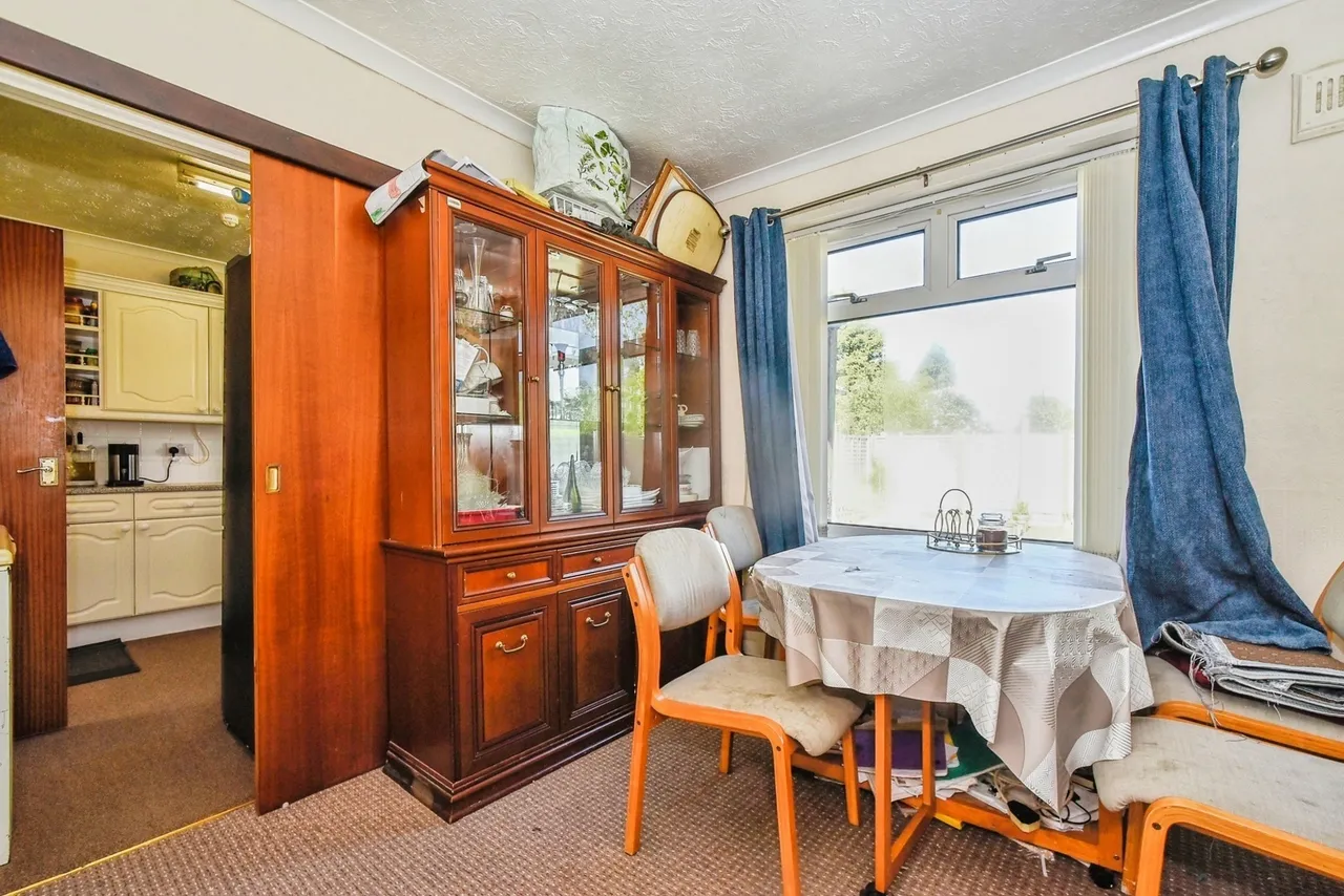 Durnford Road, Swindon, Wiltshire, SN2, photo 20