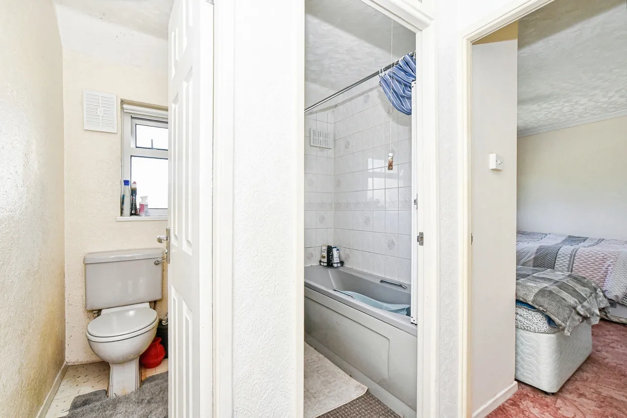 Durnford Road, Swindon, Wiltshire, SN2, photo 7