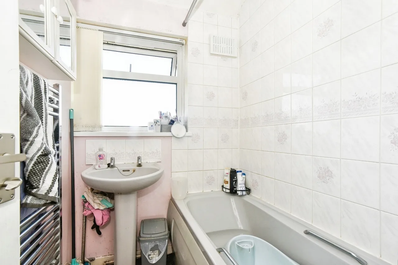 Durnford Road, Swindon, Wiltshire, SN2, photo 5