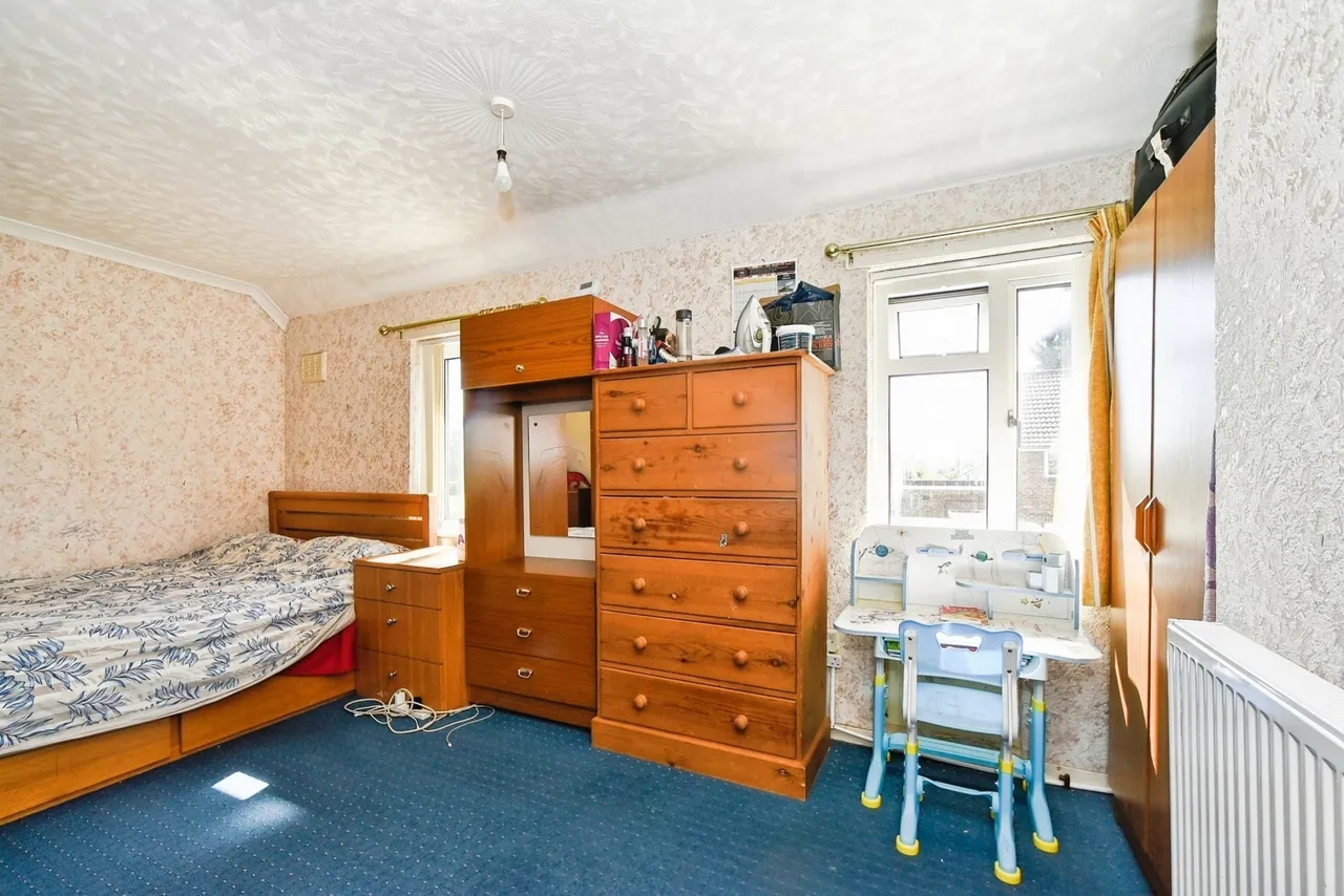 Durnford Road, Swindon, Wiltshire, SN2, photo 6