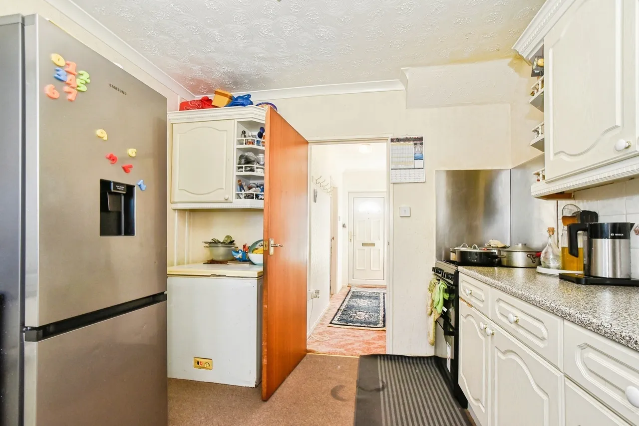 Durnford Road, Swindon, Wiltshire, SN2, photo 14