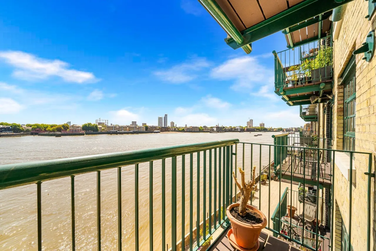 Wapping Wall, London, E1W, photo 19
