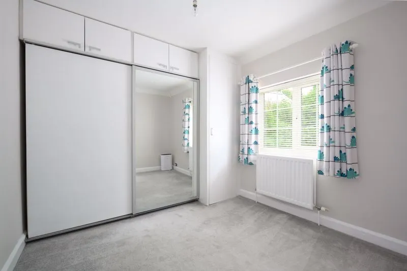 Rowtown Row Town, Addlestone KT15 1EY, photo 5