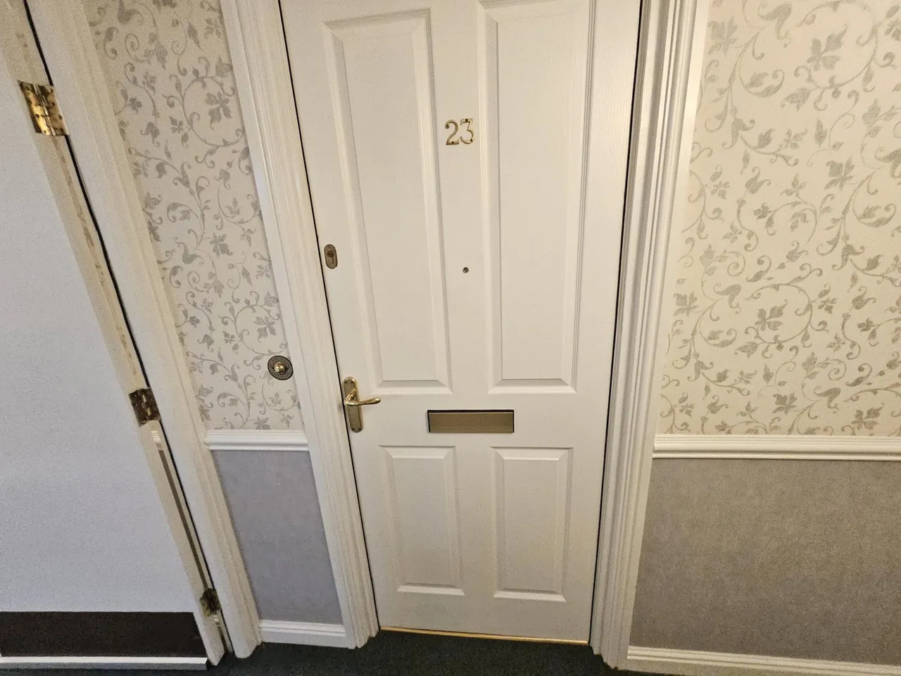Whitehall Road, Sale, M33, photo 16