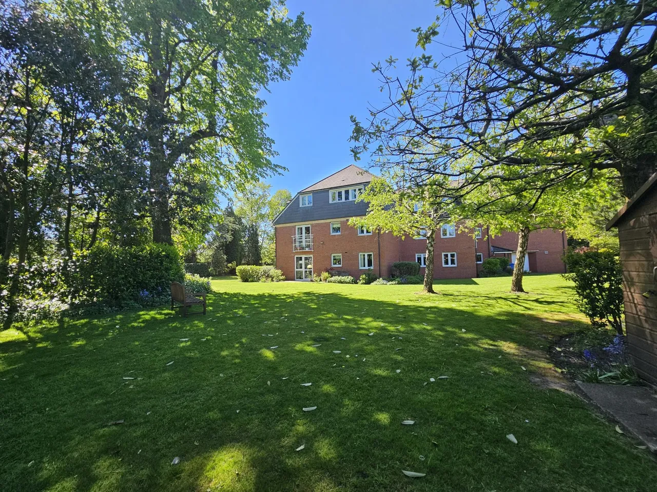 Whitehall Road, Sale, M33, photo 4