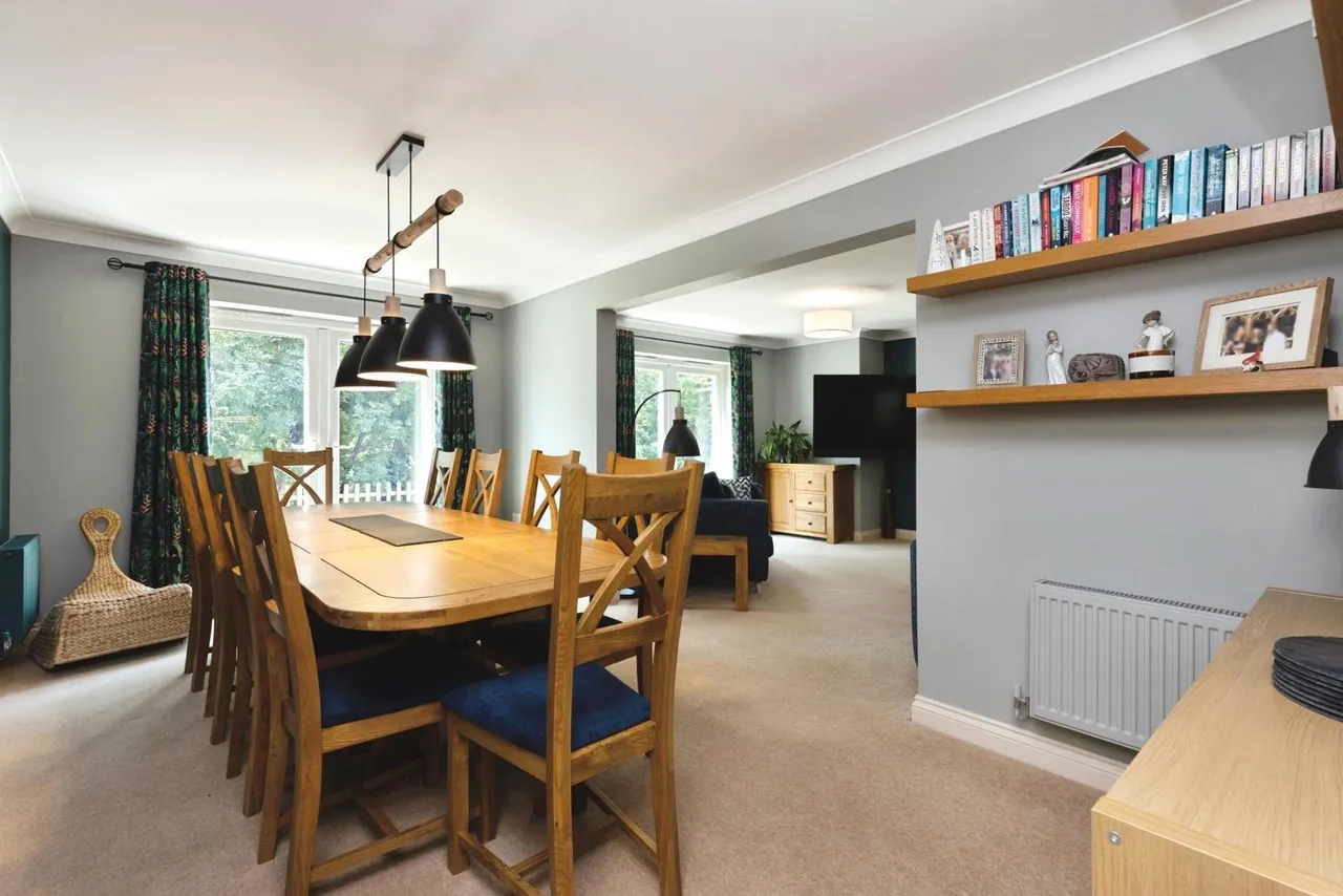 Autumn Rise, The. Wheatridge, Gloucester, Gloucestershire, GL4, photo 7