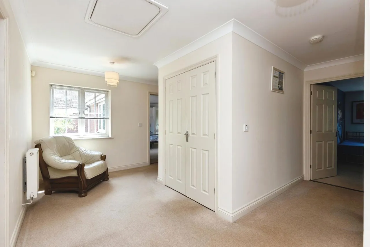 Autumn Rise, The. Wheatridge, Gloucester, Gloucestershire, GL4, photo 12