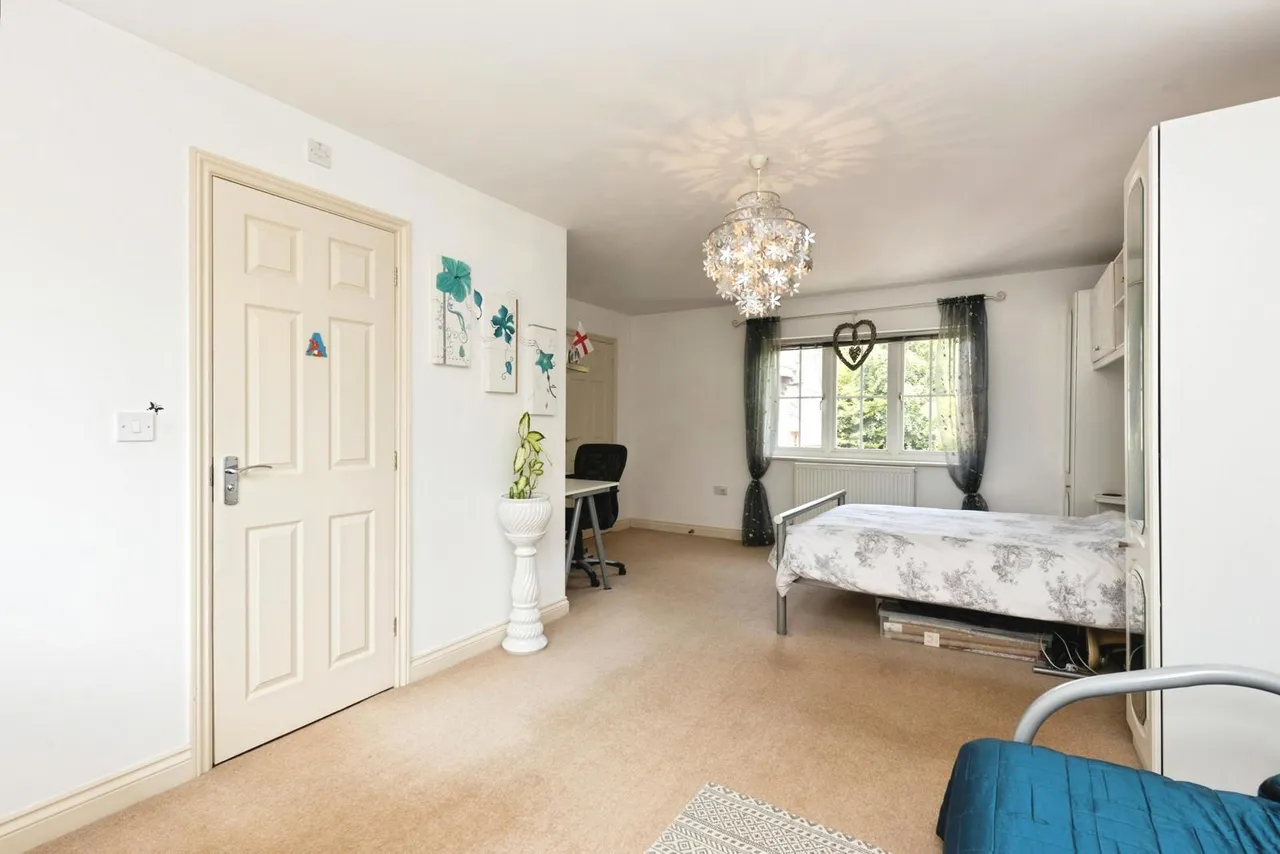 Autumn Rise, The. Wheatridge, Gloucester, Gloucestershire, GL4, photo 17