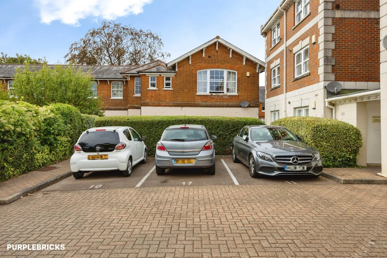 St. Lukes Square, Guildford, GU1, photo 20