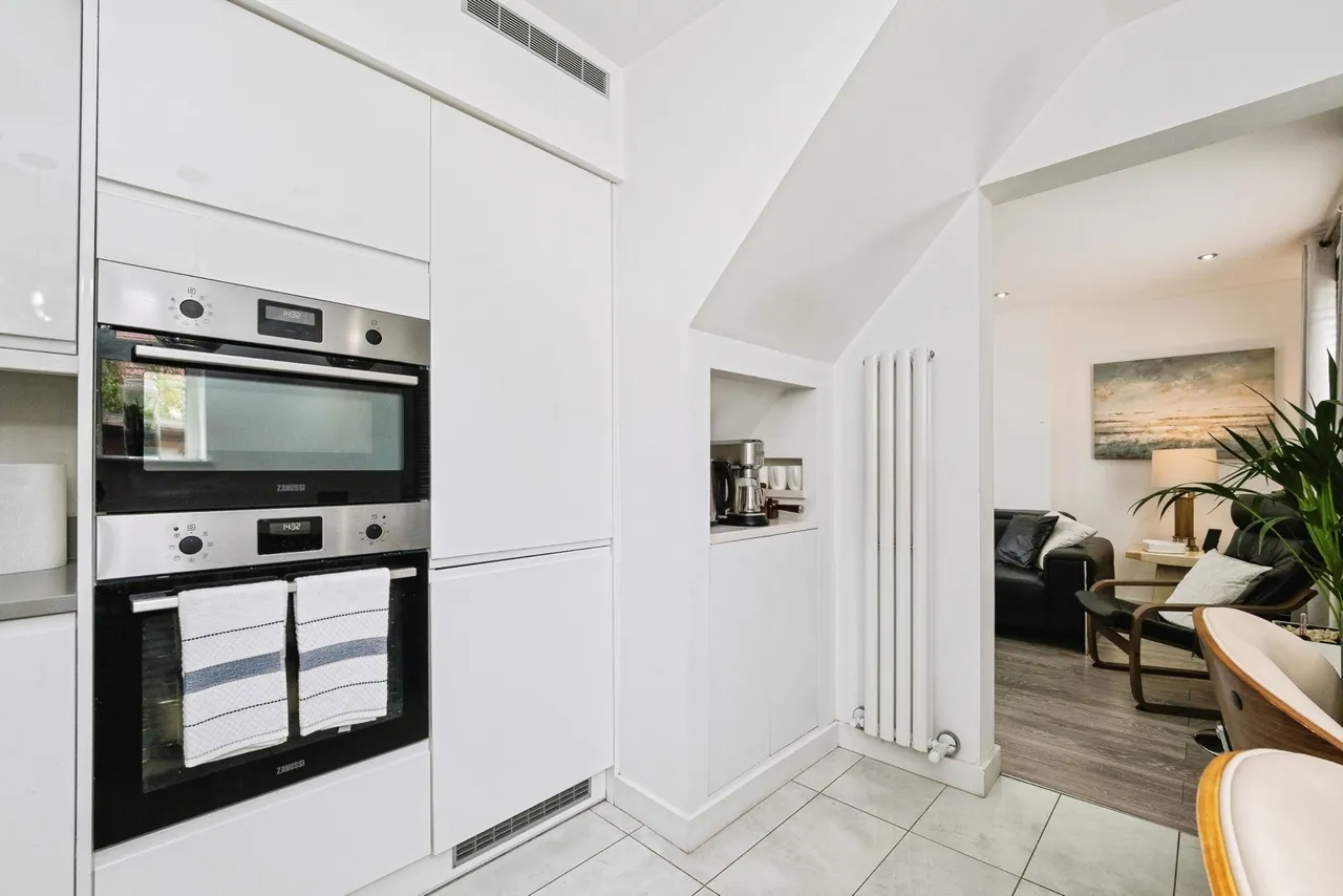 Sutton Road, Barking, London, IG11, photo 10