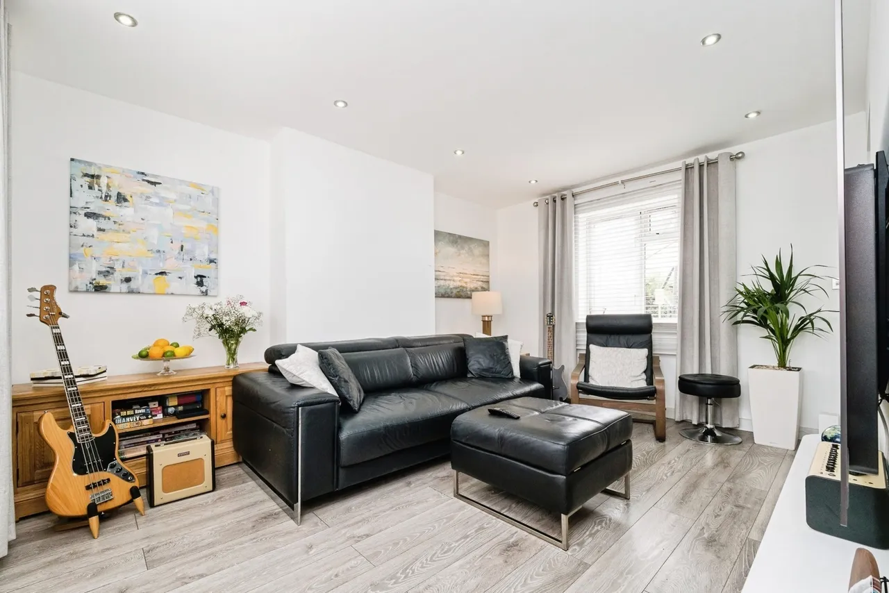 Sutton Road, Barking, London, IG11, photo 5