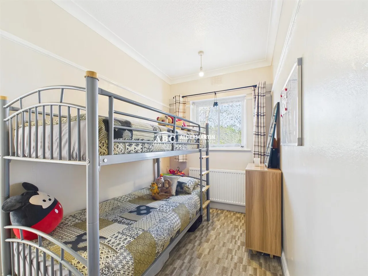 Orchard Court, Stonegrove Road, Edgware, photo 13