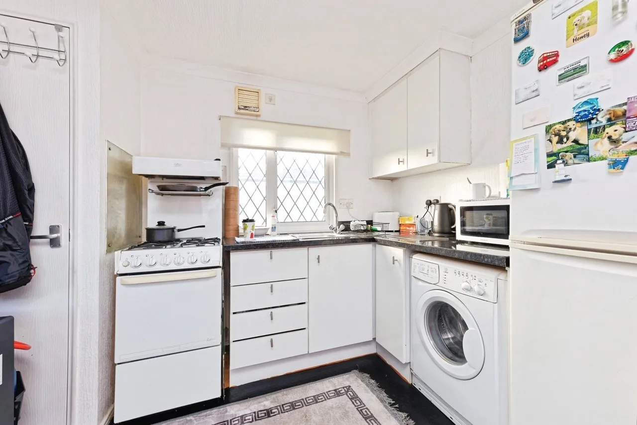 Shalloak Road, CANTERBURY, Kent, CT2, photo 3