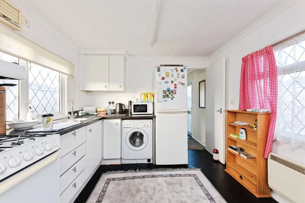Shalloak Road, CANTERBURY, Kent, CT2, photo 5