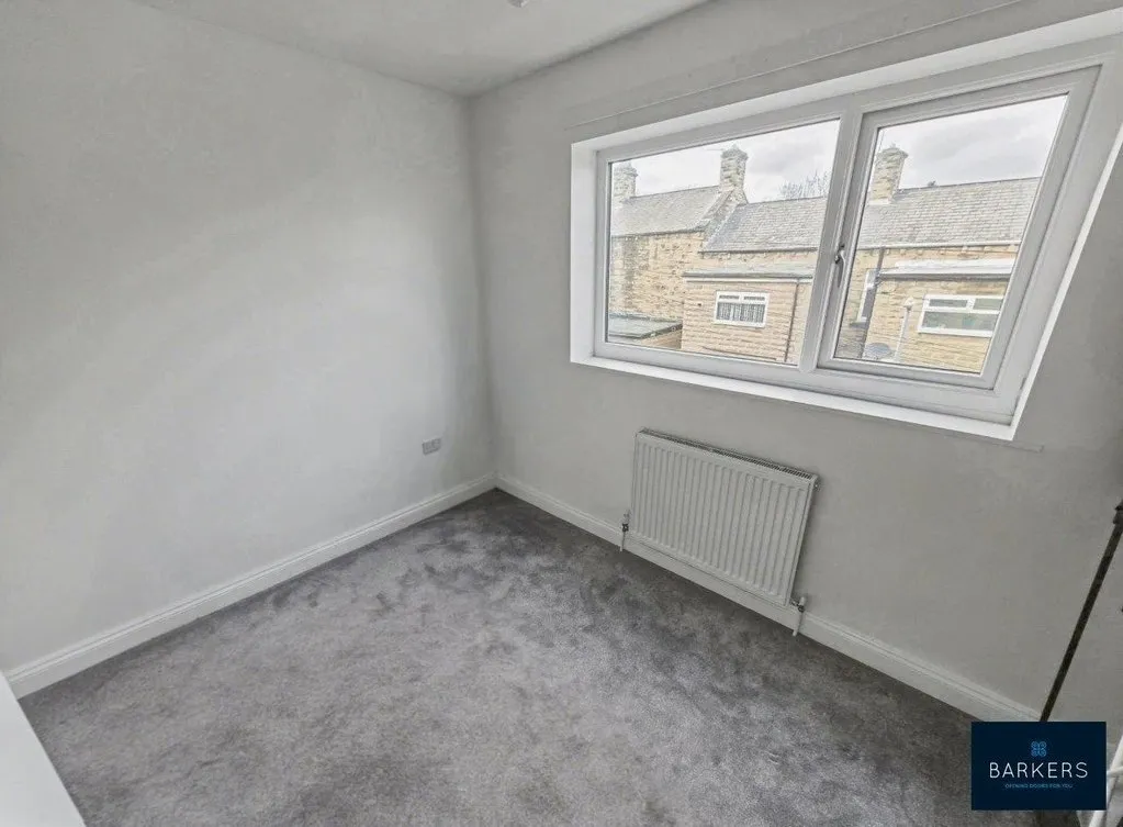 Mitchell Avenue, Dewsbury WF13 4JF, photo 15